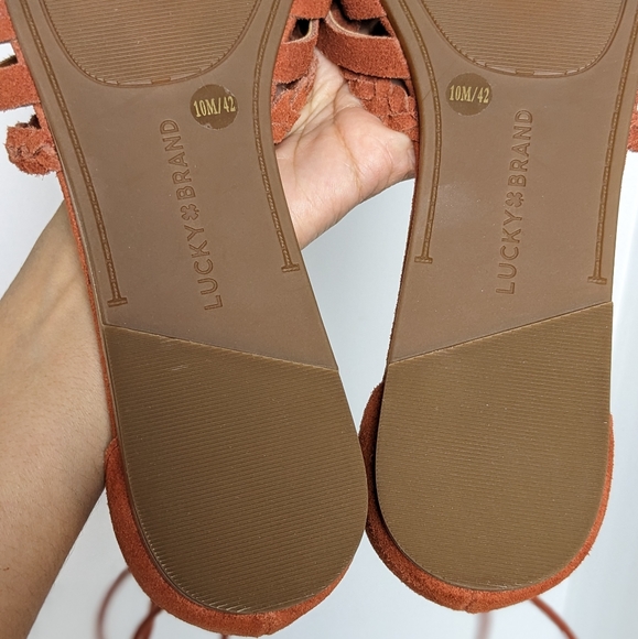 Lucky Brand suede brocki sandals - Picture 15 of 16